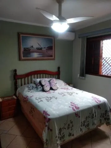 Imagem VENDA DE CASA NO JARDIM AMARAL, EM ITAQUAQUECETUBA/SP, 132m² com 02 dorm, garagem coberta e área de lazer com churrasqueira e redário. CONSULTE-NOS.