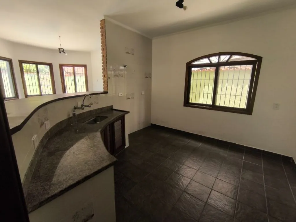 Imagem CASA COM 232,00 m² - FLÓRIDA - PRAIA GRANDE SP