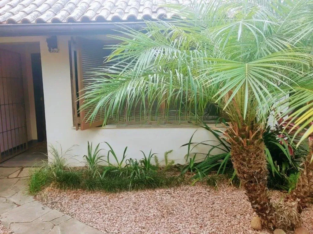 Imagem Casa com 3 dormitórios no bairro Tristeza