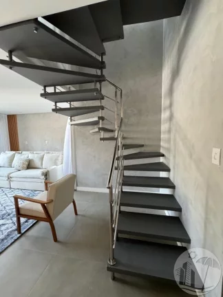 Imagem Sobrado Duplex na Praia dos Amores: Conforto e Sofisticação!