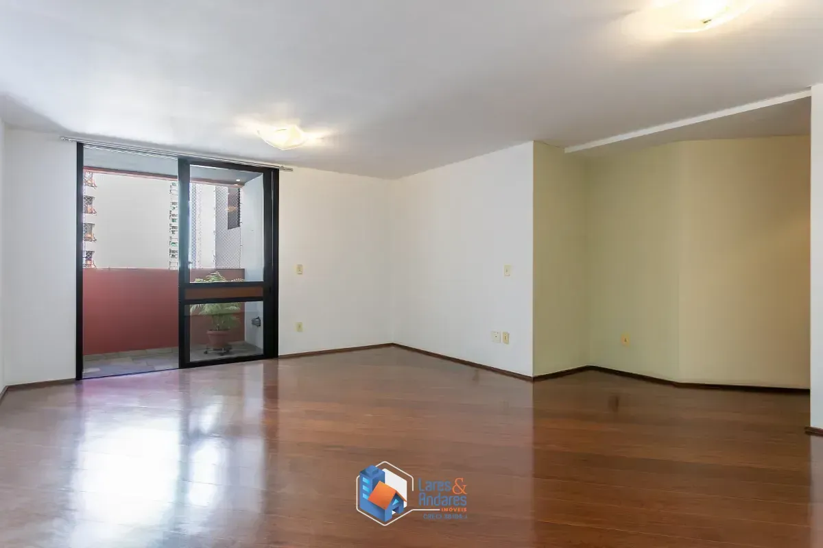 Imagem Apartamento para venda em Moema com 3 quartos, sendo 1 suíte, 120m²