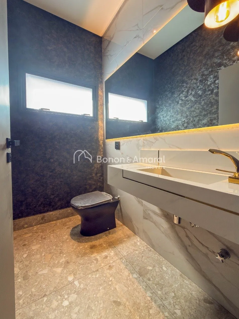 Imagem Casa em condomínio à venda, 4 suítes, alto padrão, região do Alphaville Campinas