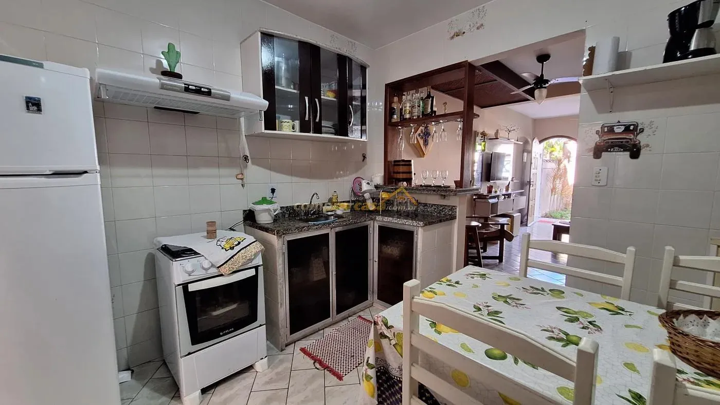 Imagem Casa em Condomínio para Venda em Cabo Frio / RJ no bairro Ogiva