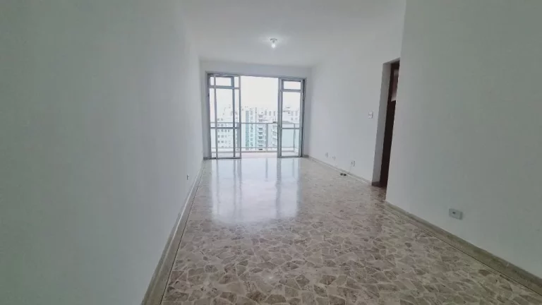 Foto do imóvel Apartamento com 2 dormitórios à venda, 90 m² - Pitangueiras - Guarujá/SP