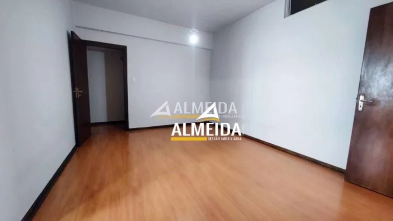 Imagem Apartamento com 3 dormitórios à venda, 133 m² por R$ 450.000,00 - Centro - Rio Claro/SP