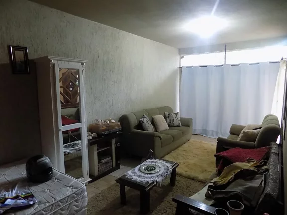 Imagem Imperdível! Casa Charmosa em Garopaba-SC com 3 Quartos, 2 Banheiros e Perto das Dunas!