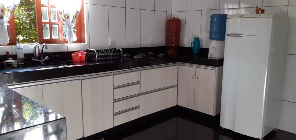 Imagem Vendo ótima chácara em Contagem/MG com 2.500 m² de área total,