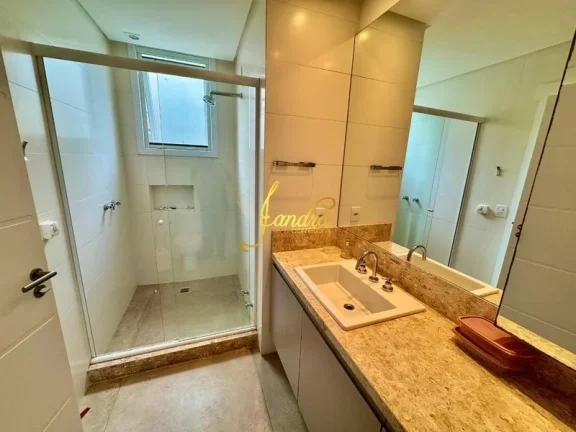 Imagem BEIRA DE LAGO, VISTA PANORÂMICA com 04 suites