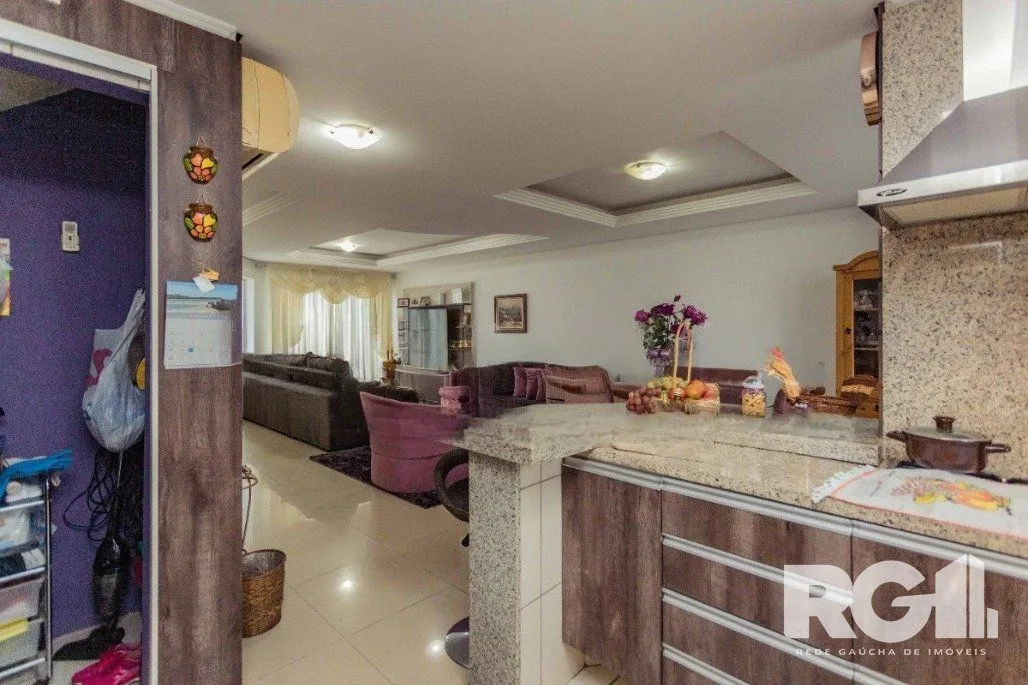 Imagem Casa com 5 Quartos 240m² privativos no Condomínio Parque Iguaçu. Bairro Ecoville