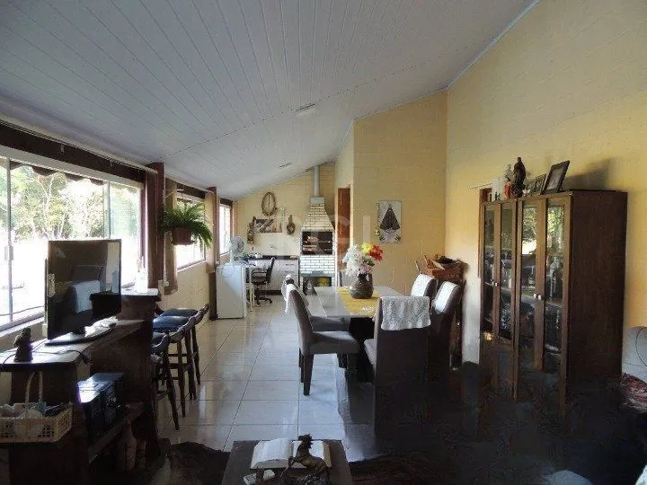 Imagem Sítio para Venda - 120m², 2 dormitórios, sendo 1 suites, 2 vagas - Viamão