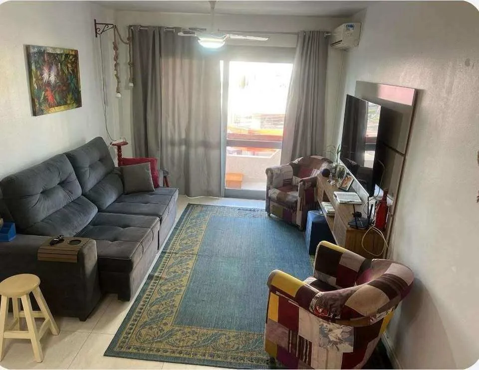 Imagem Apartamento à venda em Torres, Centro, com 2 quartos