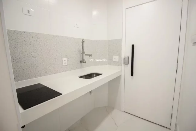 Imagem Apartamento à venda no Jardim Paulista, São Paulo-SP: 1 quarto, 1 sala, 1 banheiro e 30,00 m² de área.
