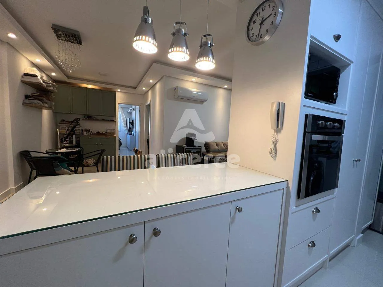 Imagem Apartamento à venda com 2 quartos 2 suítes, 80,29m² em Agronômica Florianópolis