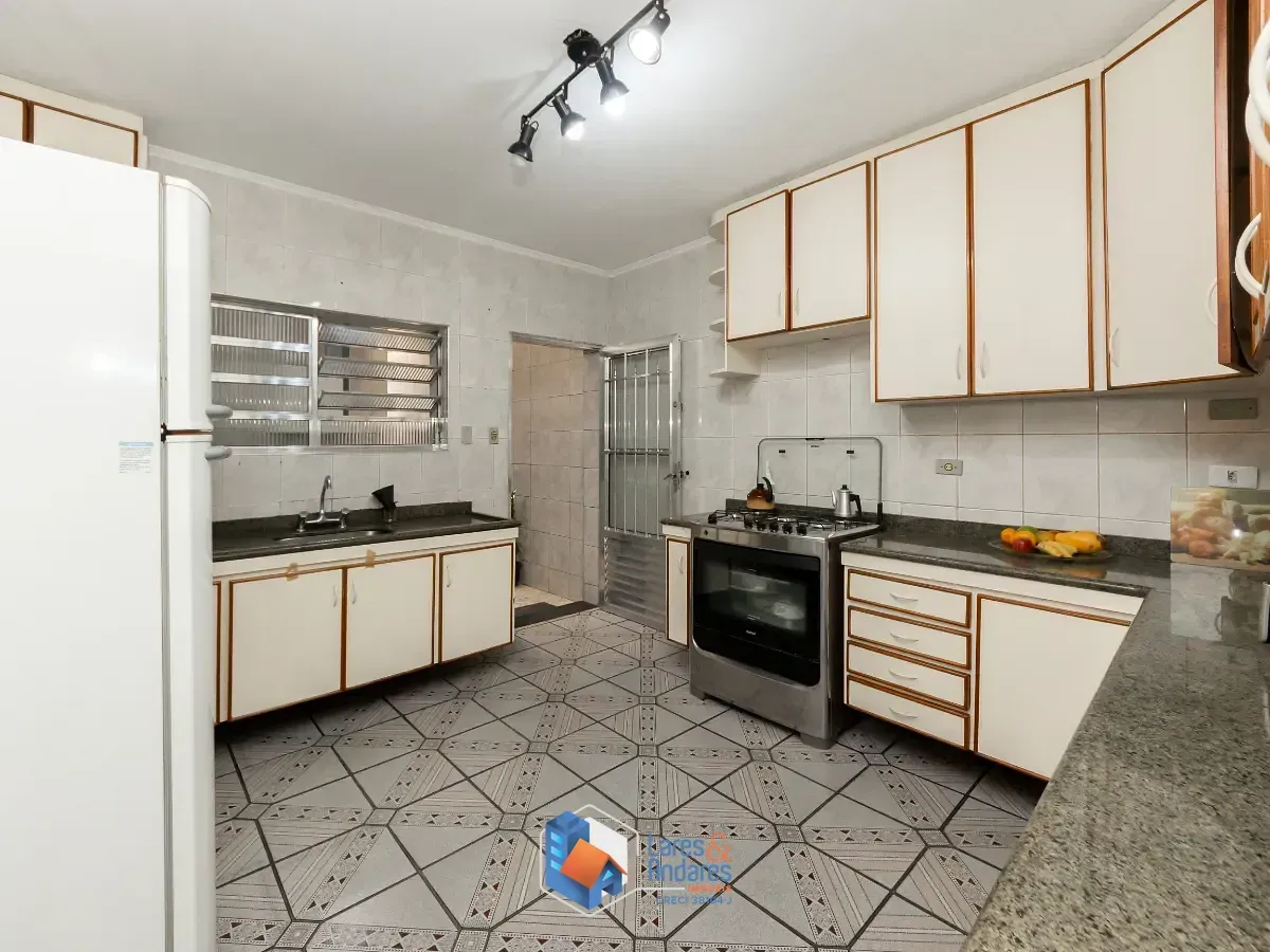 Imagem Sobrado para venda em Cidade Ademar com 3 quartos, sendo 1 suíte, 130m²