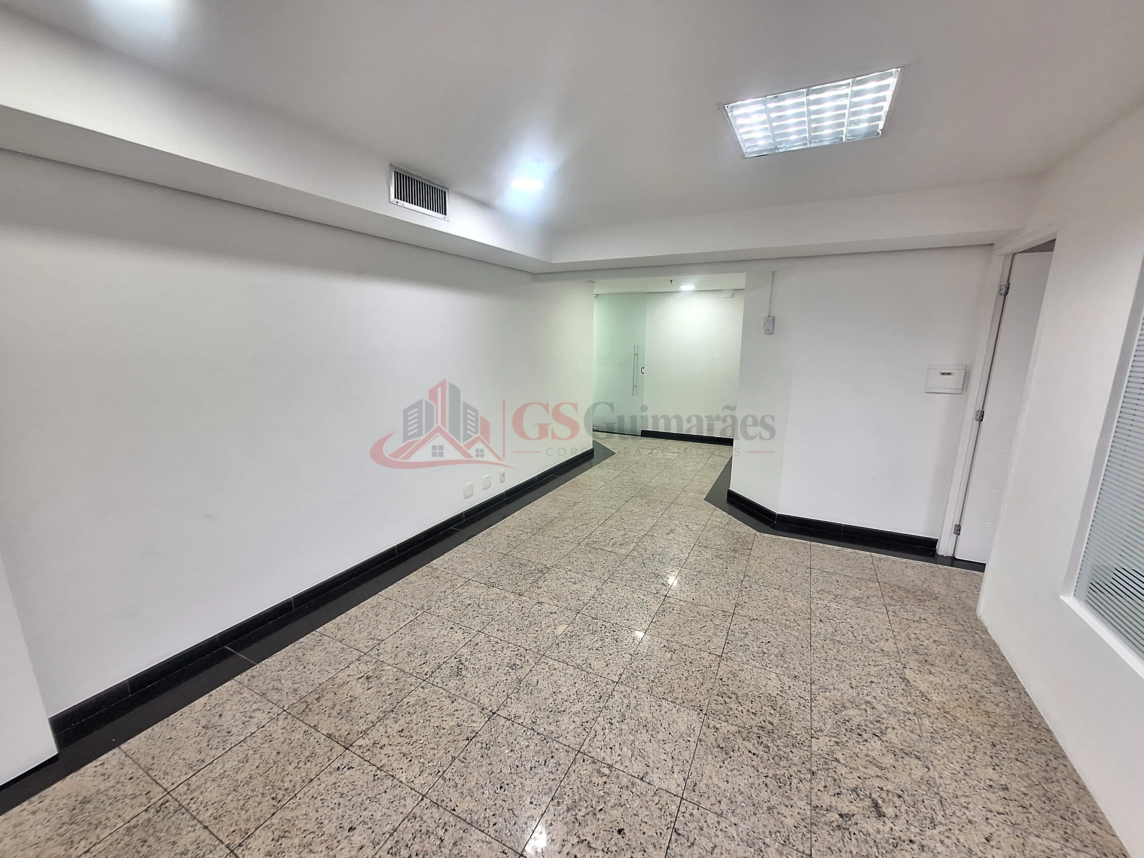Imagem Sala comercial para locação no Eagle Point - 91,24 m² | Alphaville