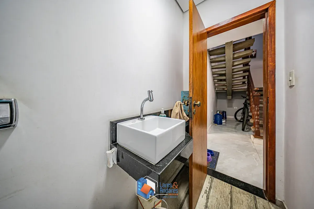 Imagem Sobrado para venda em Vila Almeida com 4 quartos, sendo 1 suíte, 157m²