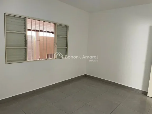 Imagem Casa Térrea para Locação, 02 quartos 

2 dormitórios espaçosos;
1 banheiro social;
Sala de esta...