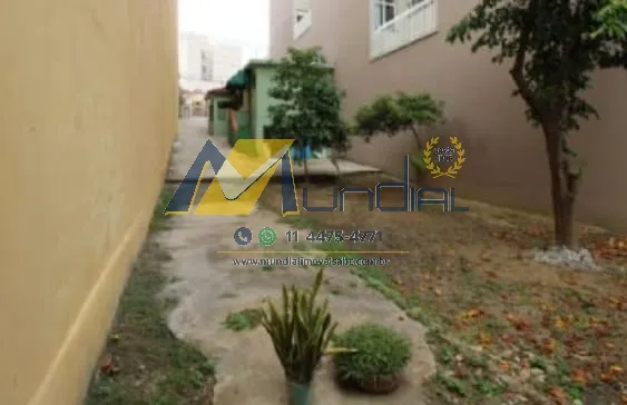 Imagem Terreno com área de 636m². Com um escritório.