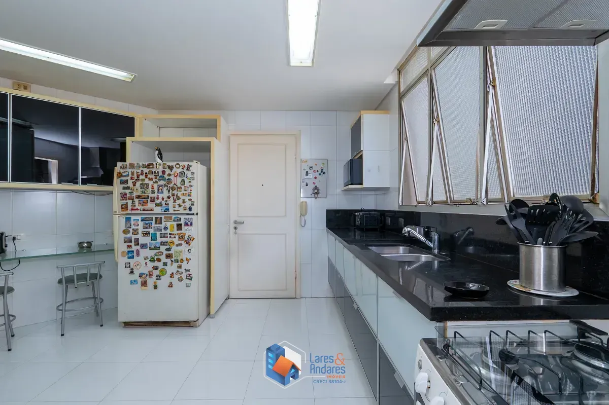 Imagem Apartamento para venda em Vila Suzana com 3 quartos, sendo 1 suíte, 140m²