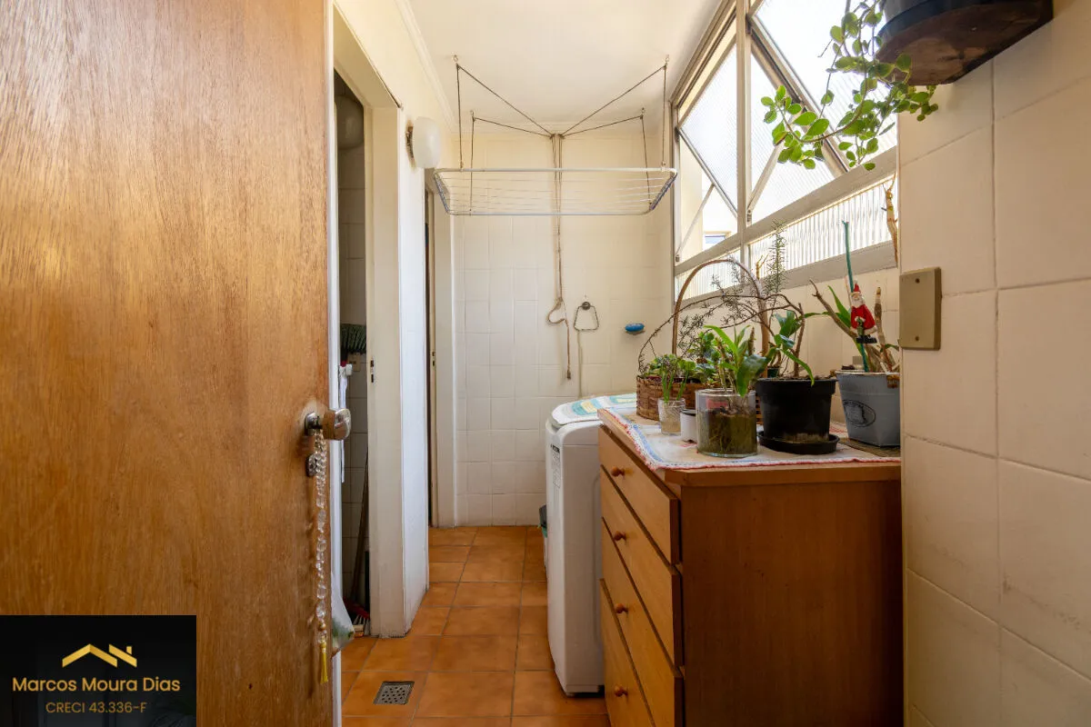 Imagem Apartamento com 94 m², 2 Dorm ( 1 suíte), Varanda, 1 Vaga , Edifício com Churrasqueira