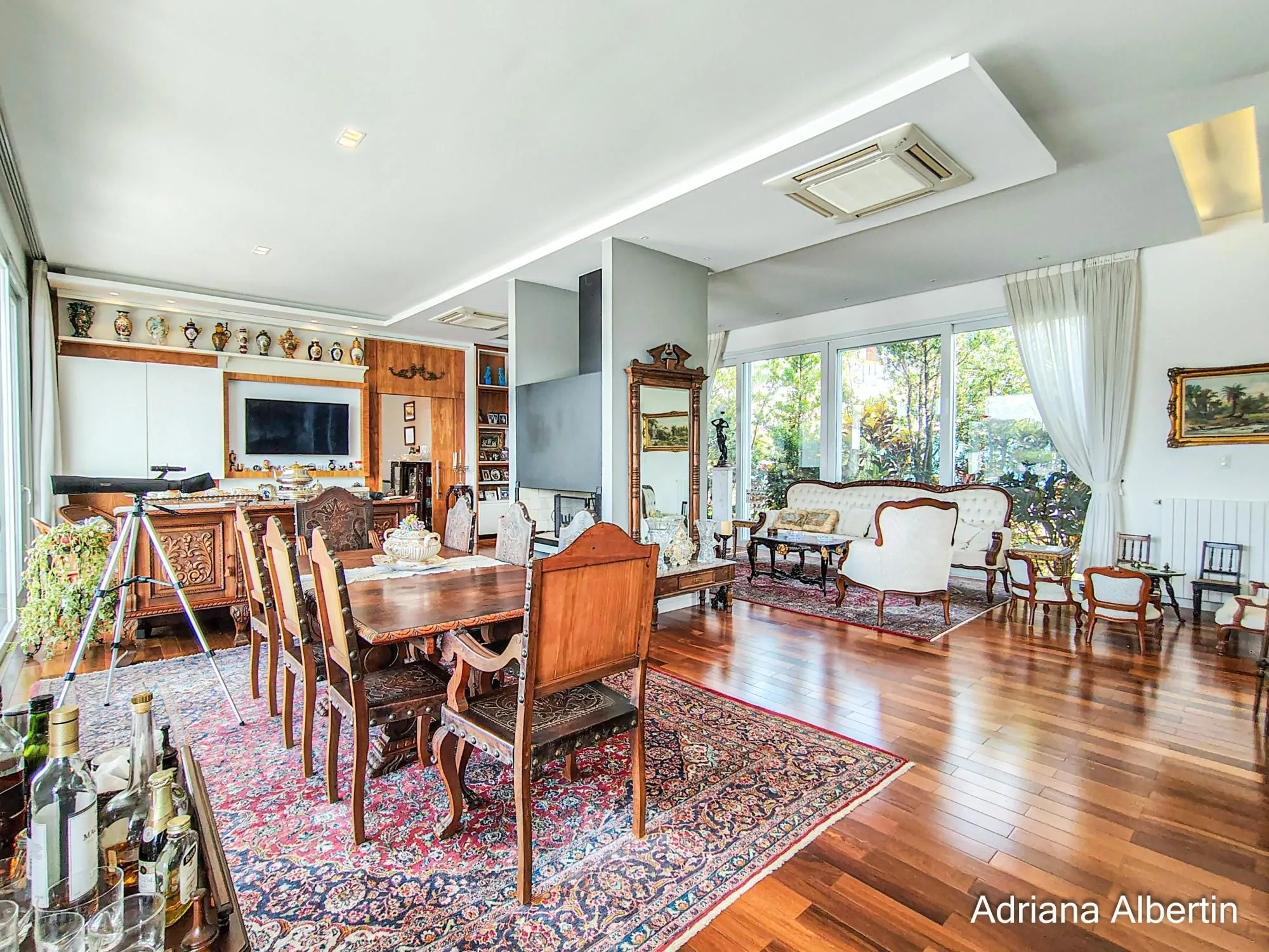 Imagem Casa com 660m² no Alphaville Porto Alegre para quem quer espaço, vista e personalidade - sem cair no padrão genérico