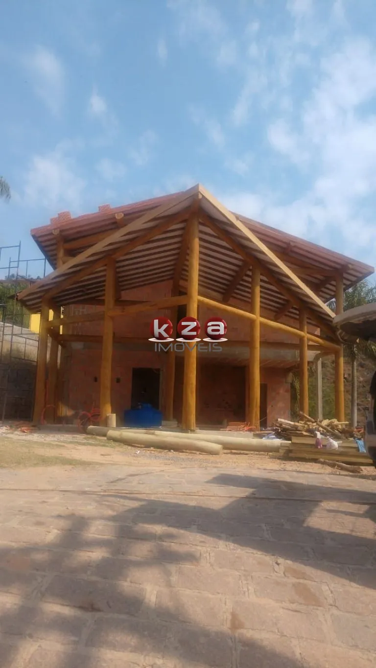 Imagem Imperdível Casa em Condomínio à Venda em Valinhos-SP, Bairro Lopes! 3 Quartos, 3 Suítes, 2 Salas, 5 Banheiros, 5 Vagas, 219m²!