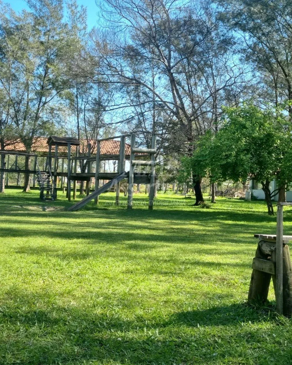Imagem Terreno de esquina em Condomínio Balneário Gaivota