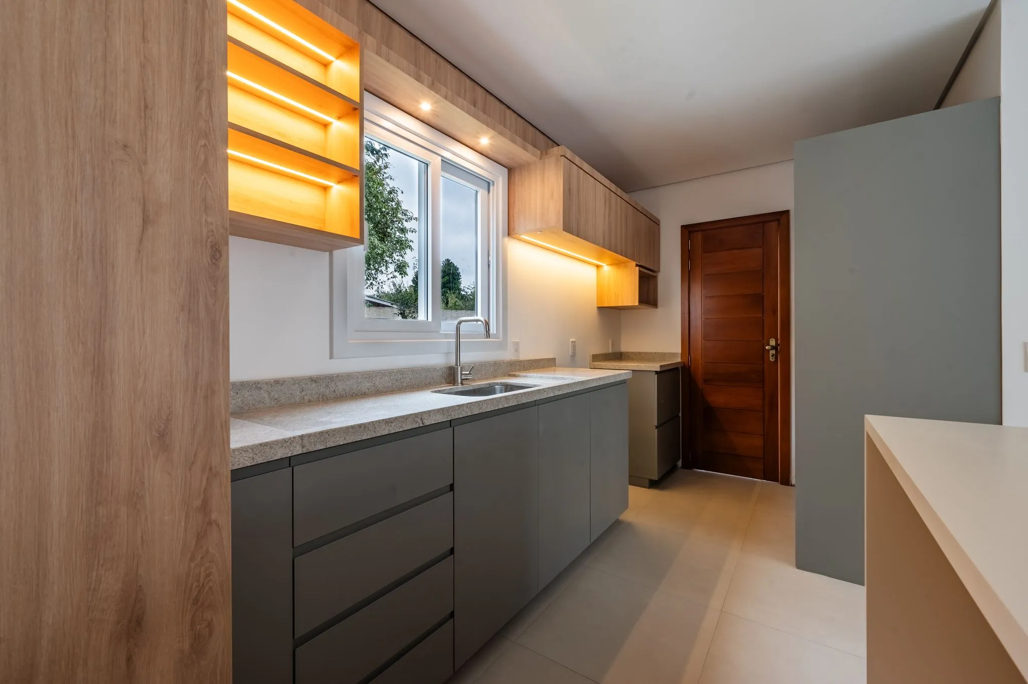 Imagem Casa à venda em Gramado, Varzea Grande, com 2 quartos, 82.5m2