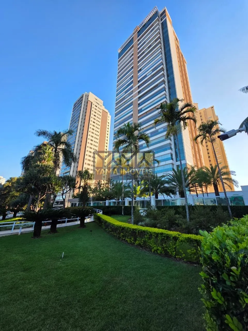 Foto do imóvel Edifício Velázquez - Apartamento à venda em Avenida Professor João Fiúsa