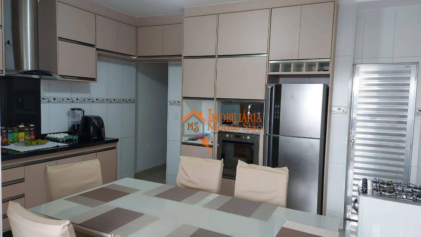Foto do imóvel Sobrado com 4 dormitórios à venda, 250 m² por R$ 403.000,00 - Jardim Brasil - Guarulhos/SP