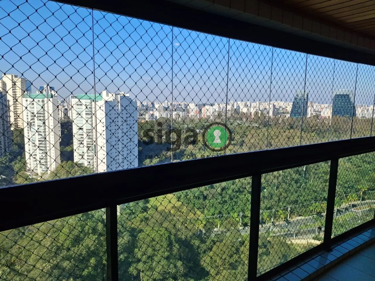Imagem Apartamento para locação 4 dormitorios, 2 suítes, 3 vagas, 207 metros no Villaggio Panamby-Mobiliado