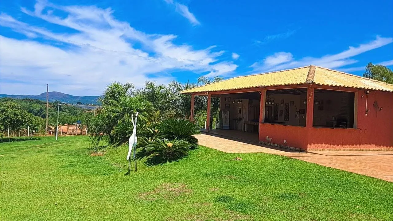 Imagem Chacara Completa à Venda - 1.850m² - Serra Azul (Mateus Leme/MG)