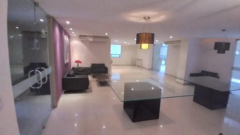 Imagem Apartamento com 3 Quartos à Venda, 138 m² em Santa Rosa - Niterói