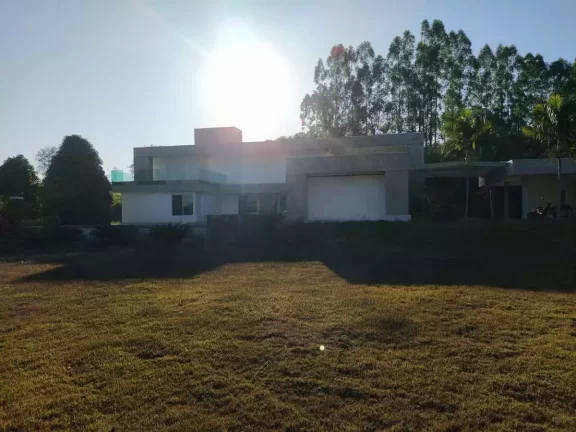 Imagem Casa duplex para aluguel, 9 quartos, 1 suíte, 5 vagas, Condomínio Belvedere - ESMERALDAS/MG