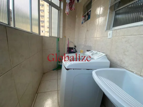 Imagem Apartamento à Venda com 1 Dormitório e garagem demarcada no Marapé em Santos-SP por R$ 345.000,00