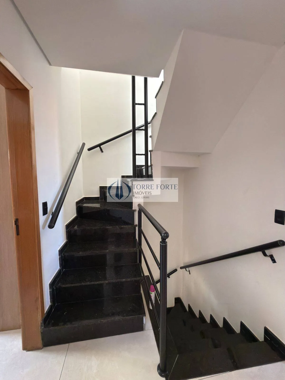 Imagem Maravilhoso sobrado 180 m² 3 dormitórios sendo 1 suíte 2 vagas, Vl. Matilde
