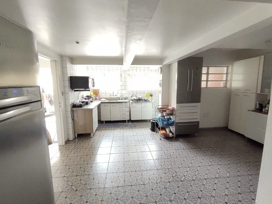 Imagem Casa para Venda - 200m², 4 dormitórios, sendo 1 suites, 3 vagas - Ipanema