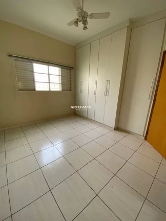 Imagem VENDE-SE ÓTIMA CASA RESIDENCIAL JOSE DE CARLOS