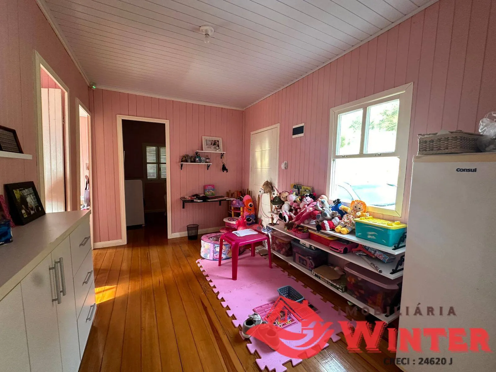 Imagem Chácara com 10.258 m2 com casa.
