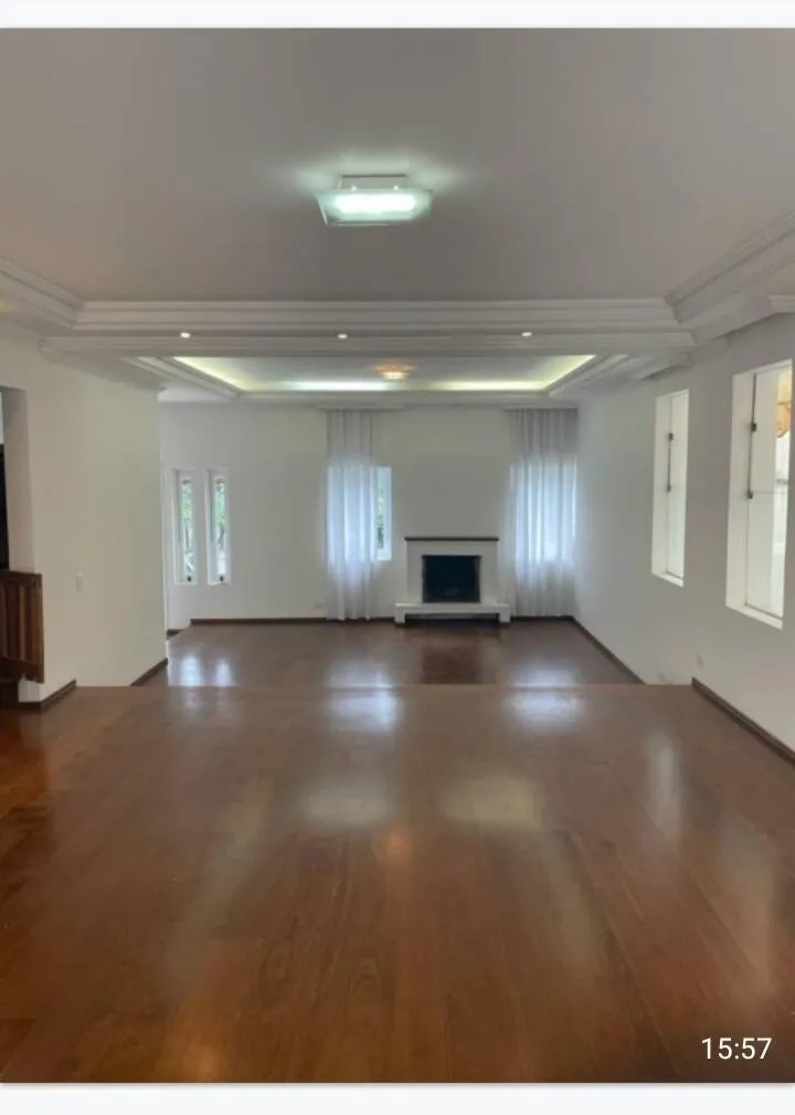 Imagem Linda casa de 5 dormitórios