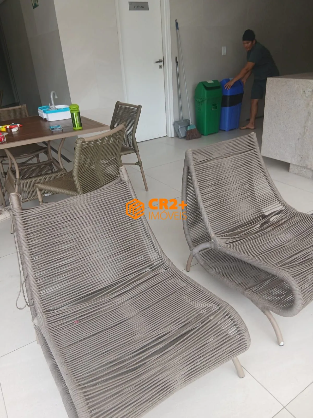 Imagem Apartamento Alto padrão - Boa Viagem - 04 Quartos - 2 Suites - 146m2 - Varanda
