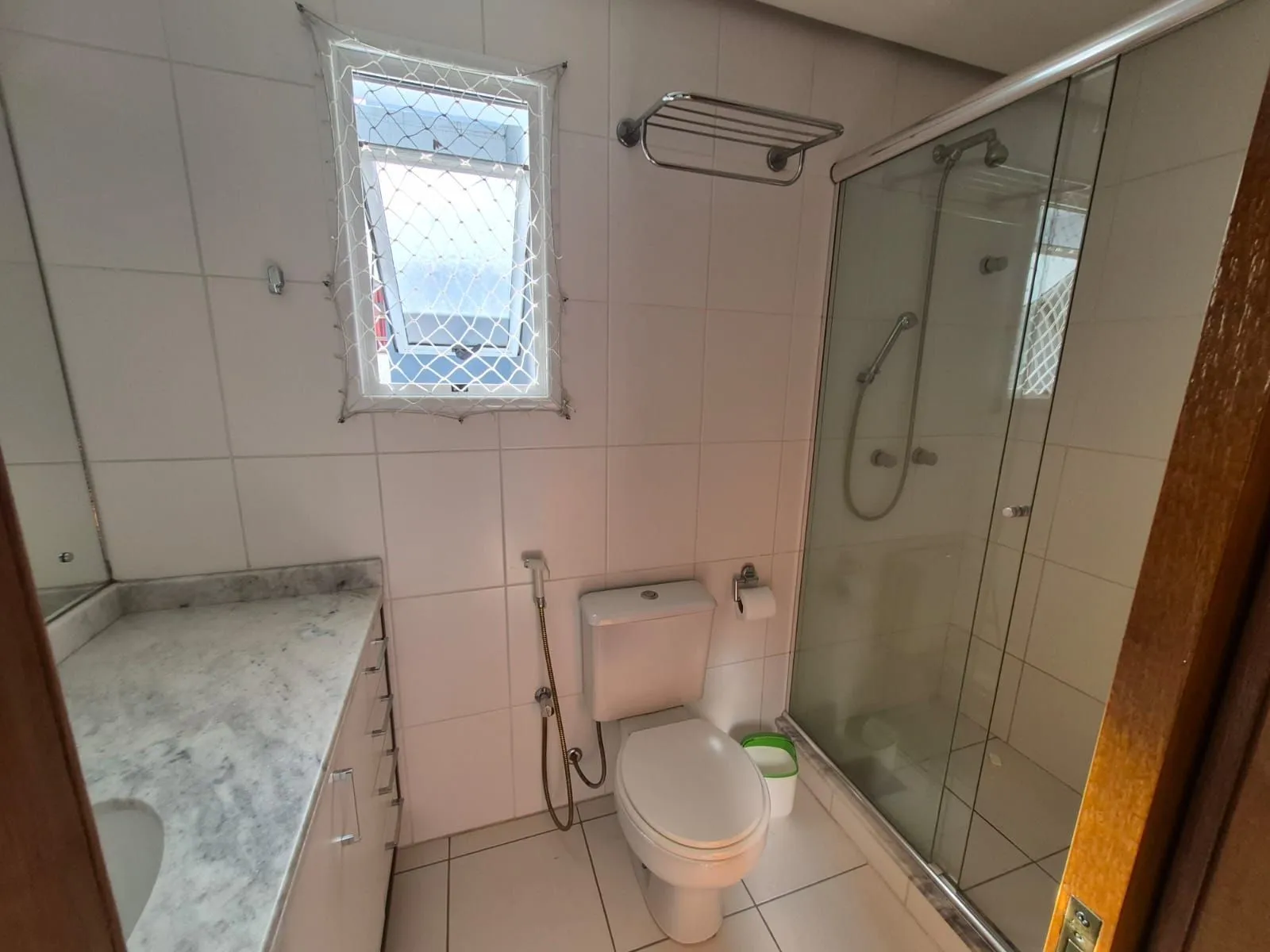 Imagem Apartamento no Centro de 2 dormitórios e 2 vagas DESOCUPADO