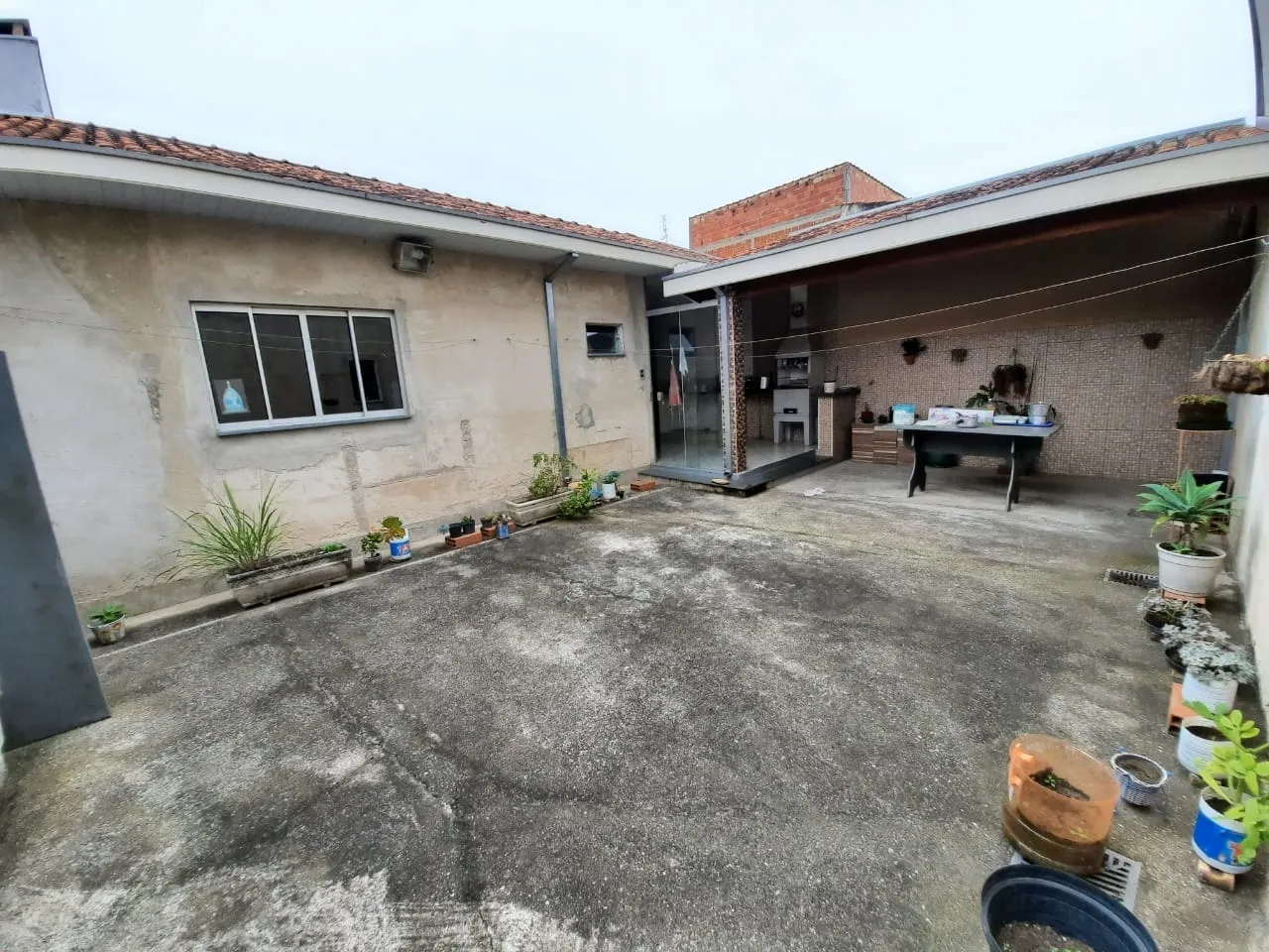 Imagem Comercial à venda 3 Quartos, 1 Suite, 1 Vaga, 245M², Vila Rica, Pindamonhangaba - SP