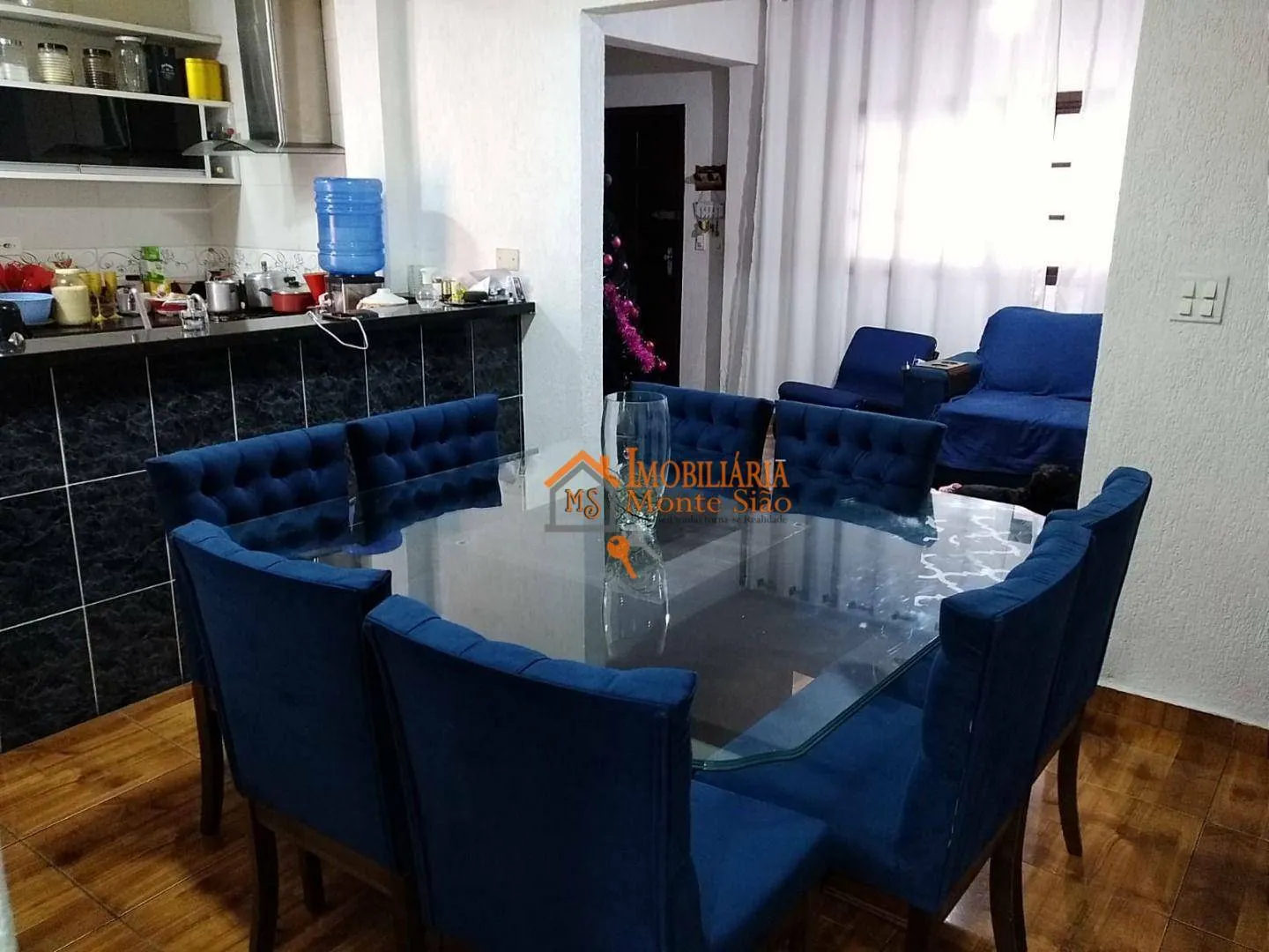 Imagem Sobrado com 4 dormitórios à venda, 300 m² por R$ 650.000,00 - Cocaia - Guarulhos/SP