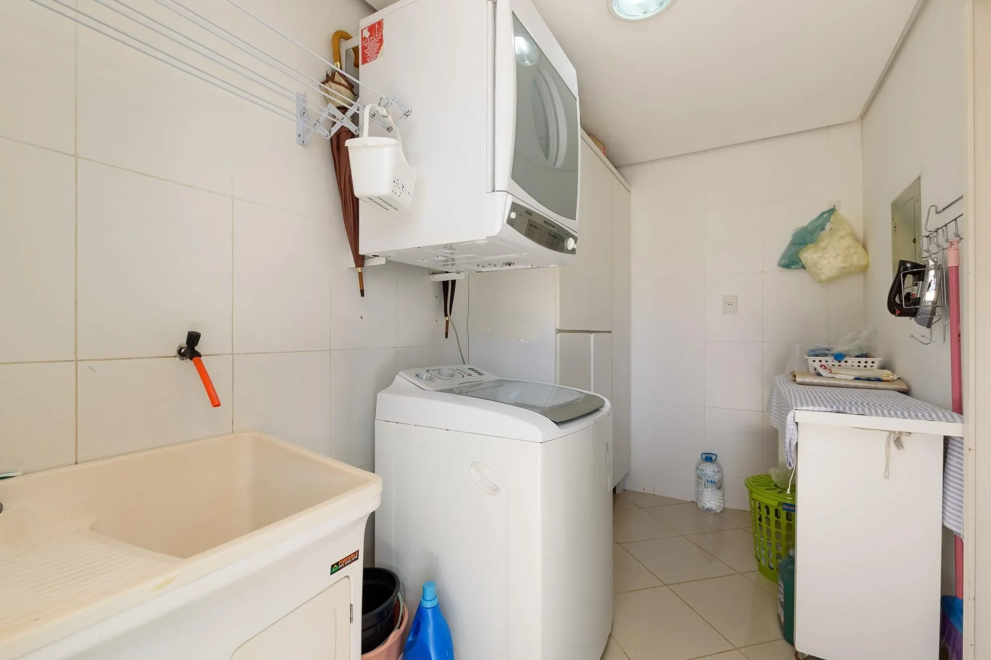 Imagem Venha morar em 350 m² com um clube em sua casa!