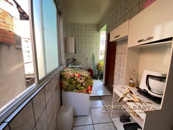 Imagem Predio com 3 Apartamentos e 1 loja a venda - COD 1116