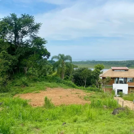 Imagem Terreno à venda em Garopaba-SC, bairro Macacu! 2.000m² com vista panorâmica. Venha conferir!