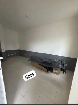 Imagem Casa para Venda em Rio de Janeiro, Campo Grande, 2 dormitórios, 1 banheiro, 3 vagas