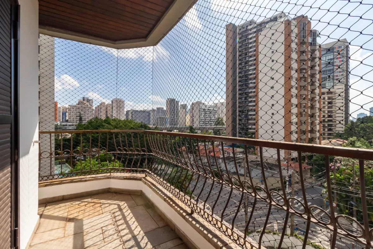 Imagem Apartamento para venda em Brooklin Paulista com 3 quartos, sendo 1 suíte, 159m2