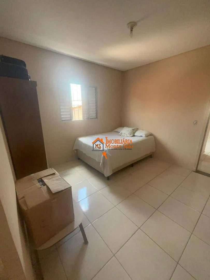 Imagem Sobrado com 3 dormitórios à venda, 180 m² por R$ 380.000 - Parque Santos Dumont - Guarulhos/SP